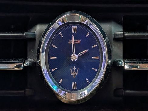 Used 2014 Maserati Quattroporte GTS image 33