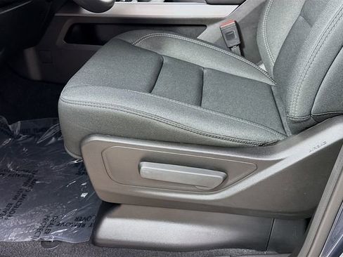 New 2026 RAM 1500 Express AWD/4WD image 18
