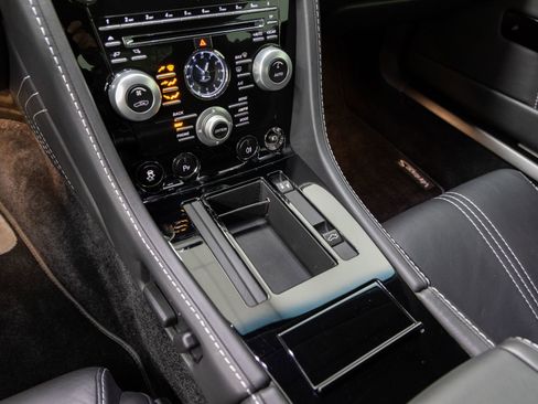 Used 2011 Aston Martin V8 Vantage S RWD image 17