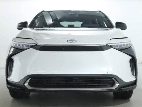 Used 2024 Toyota bZ4X Limited image 5