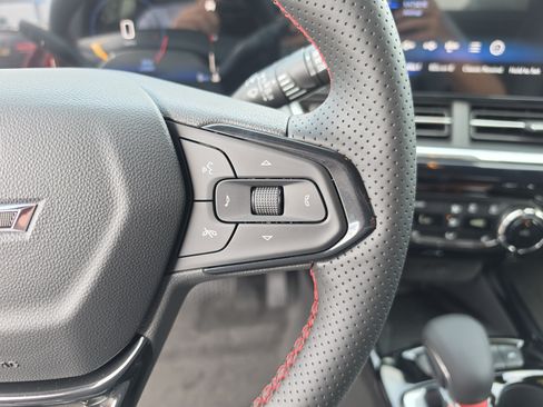 New 2026 Chevrolet Trax RS w/ Sunroof Package FWD image 34