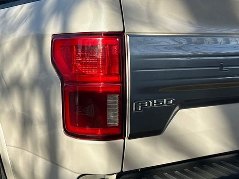 Used 2018 Ford F150 Limited image 8