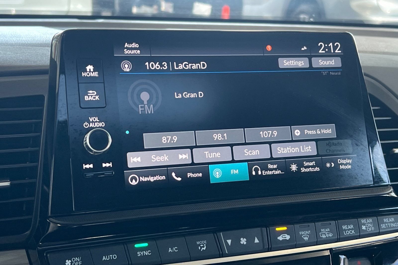 Used 2025 Honda Odyssey Elite image 17