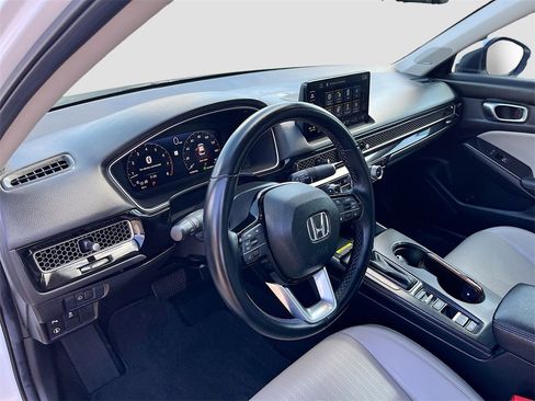Used 2024 Honda Civic Touring image 9