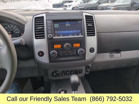 Used 2021 Nissan Frontier SV w/ Midnight Edition Floor Mats image 18