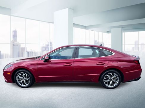 Used 2023 Hyundai Sonata SEL FWD image 2