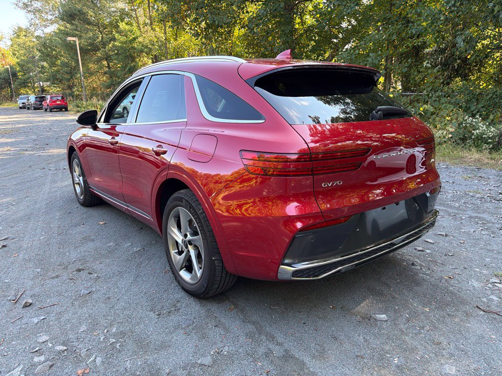 Used 2026 Genesis GV70 2.5T Select AWD/4WD image 4