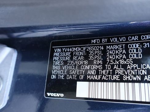 Used 2015 Volvo XC60 T5 Premier w/ Proximity Package image 39