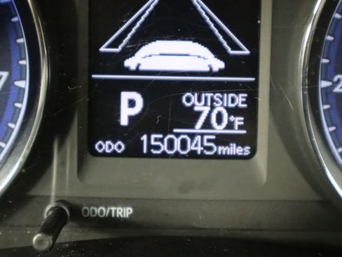 Used 2017 Toyota Corolla LE w/ Carpet Mat Package (TMS) FWD image 11