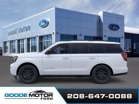 New 2026 Ford Expedition Platinum image 3