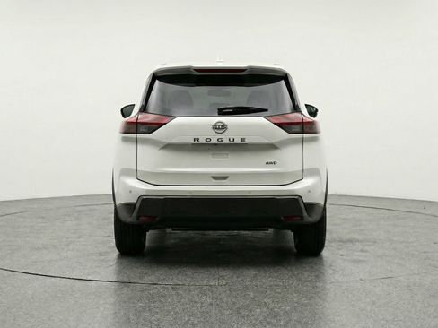Used 2025 Nissan Rogue SV FWD image 7
