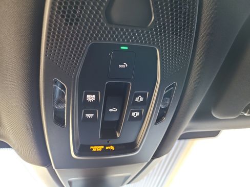 Certified 2025 Porsche Panamera 4 AWD/4WD image 38