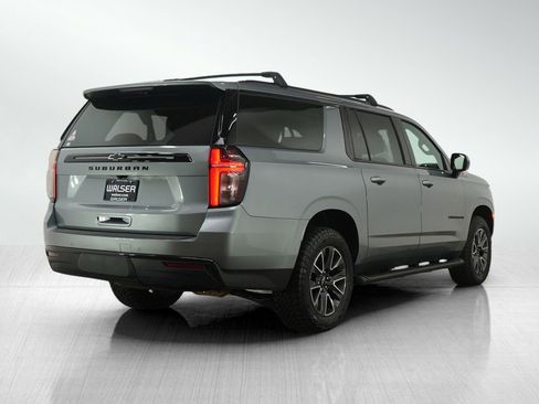 Used 2024 Chevrolet Suburban Z71 AWD/4WD image 7