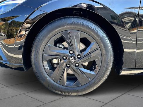 Used 2023 Hyundai Elantra SEL image 10
