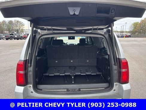 Used 2018 Chevrolet Suburban Premier image 23