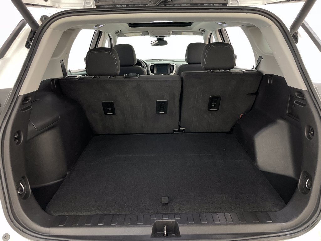 Certified 2022 GMC Terrain SLE w/ Driver Convenience Package FWD image 42