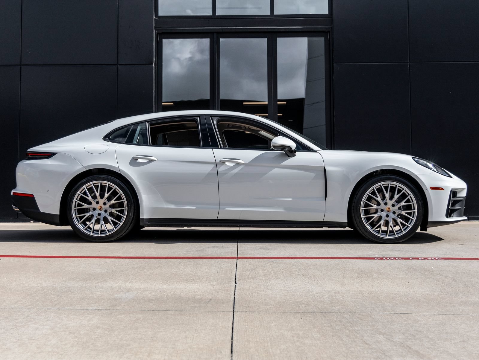 New 2026 Porsche Panamera RWD image 12