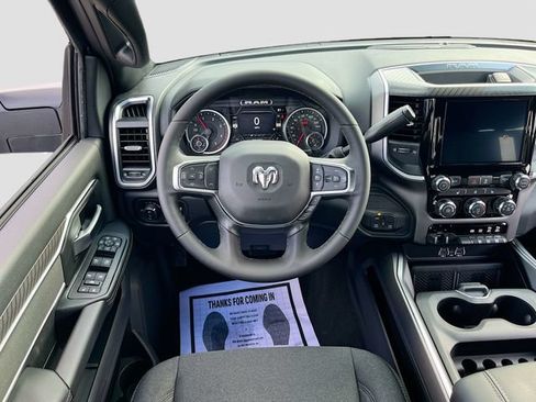 New 2026 RAM 2500 Big Horn AWD/4WD image 20