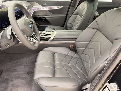 New 2026 BMW i7 xDrive60 AWD/4WD image 5