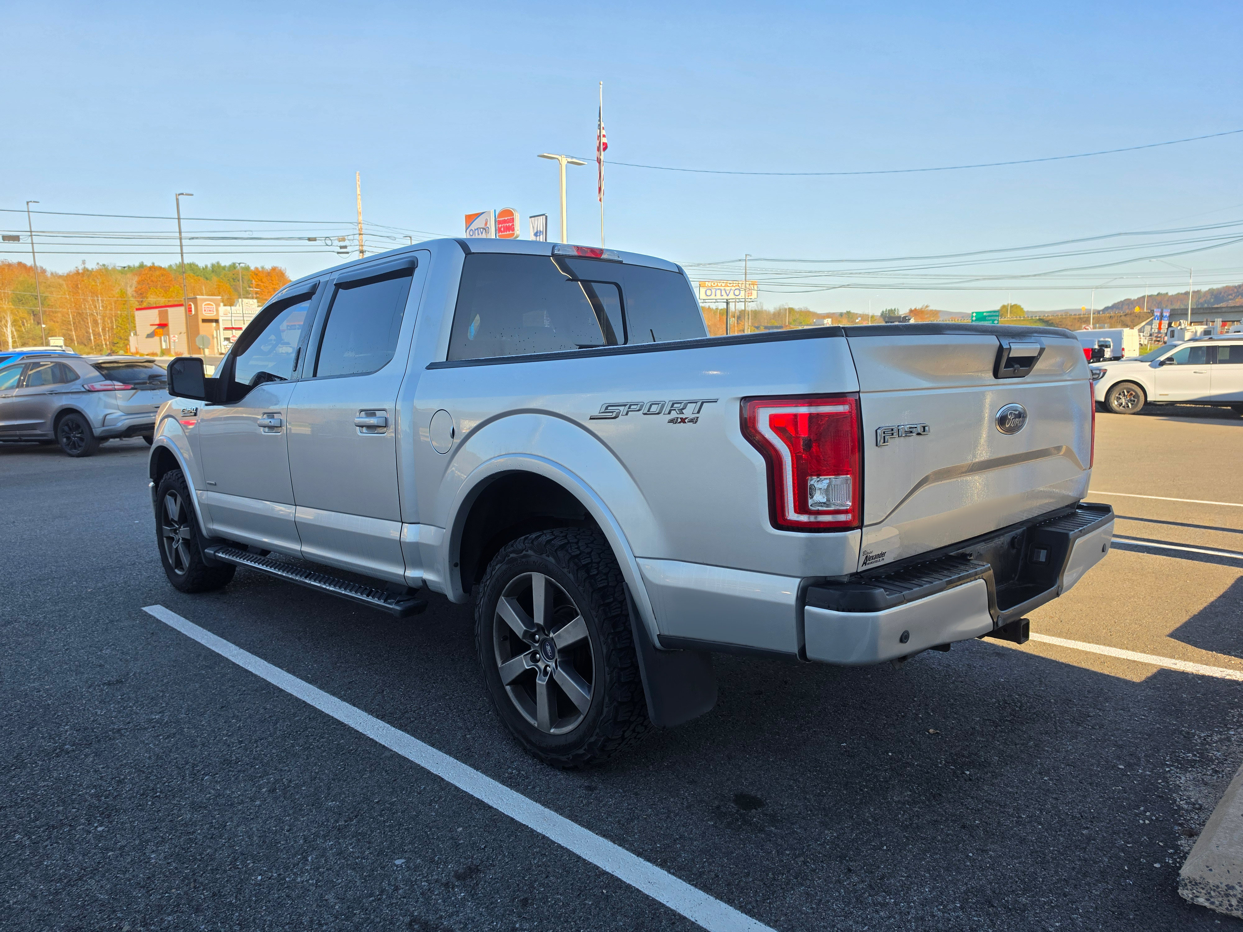 Used 2016 Ford F150 XLT w/ Equipment Group 302A Luxury AWD/4WD image 5