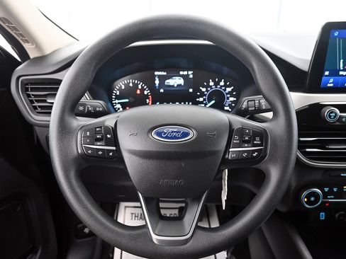 Used 2020 Ford Escape SE image 6