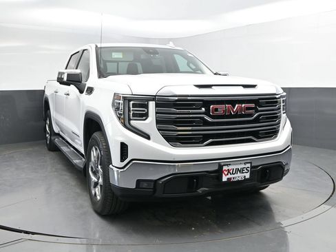 Used 2025 GMC Sierra 1500 SLT w/ SLT Premium Package AWD/4WD image 2