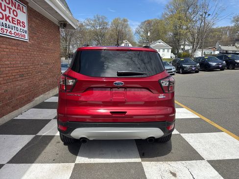 Used 2017 Ford Escape SE w/ Equipment Group 201A AWD/4WD image 10