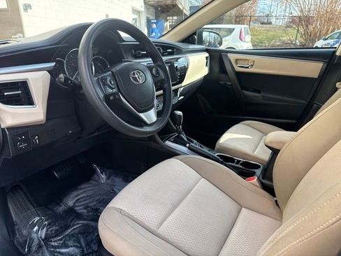 Used 2014 Toyota Corolla LE image 15