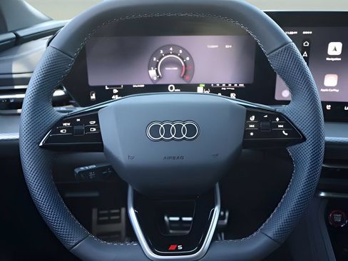 New 2026 Audi SQ5 Premium Plus AWD/4WD image 18