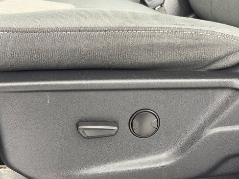 Certified 2024 Ford F350 XLT image 25