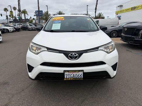 Used 2016 Toyota RAV4 LE AWD/4WD image 8
