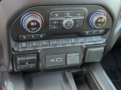 Used 2020 Chevrolet Silverado 2500 High Country w/ Z71 Off-Road Package image 24