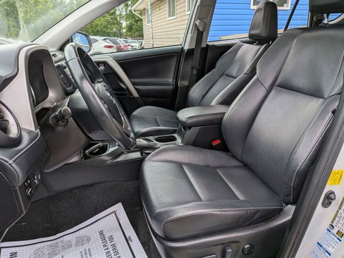 Used 2016 Toyota RAV4 Limited AWD/4WD image 25