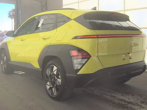 Used 2025 Hyundai Kona SEL FWD image 4