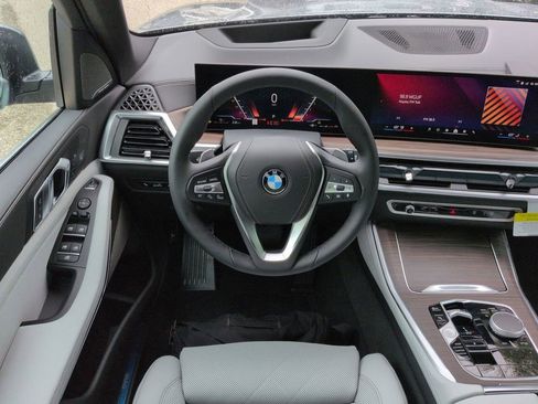 New 2026 BMW X5 xDrive40i w/ Climate Comfort Package AWD/4WD image 16