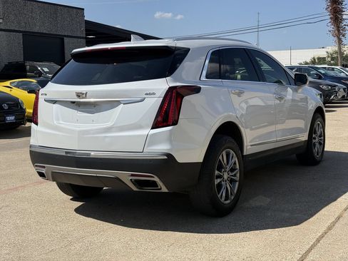 Used 2021 Cadillac XT5 Premium Luxury w/ LPO, Floor Liner Package FWD image 4