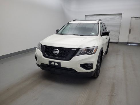 Used 2019 Nissan Pathfinder SL AWD/4WD image 15