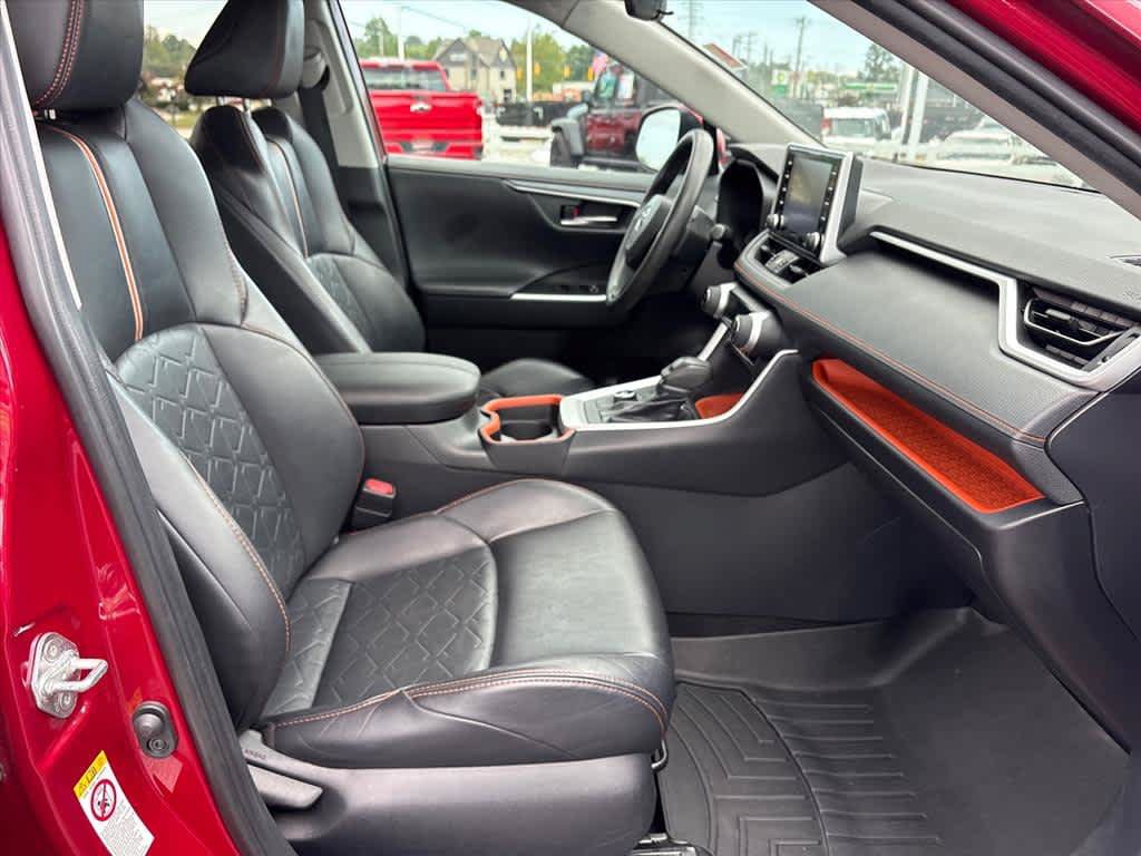 Used 2019 Toyota RAV4 Adventure AWD/4WD image 6