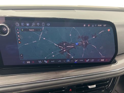 New 2025 Chevrolet Suburban Premier image 13