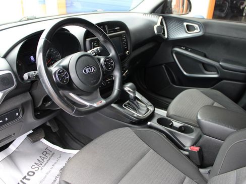 Used 2020 Kia Soul GT-Line FWD image 12