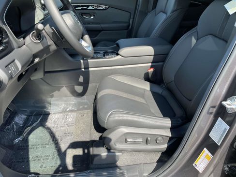 New 2025 Honda Pilot EX-L image 6