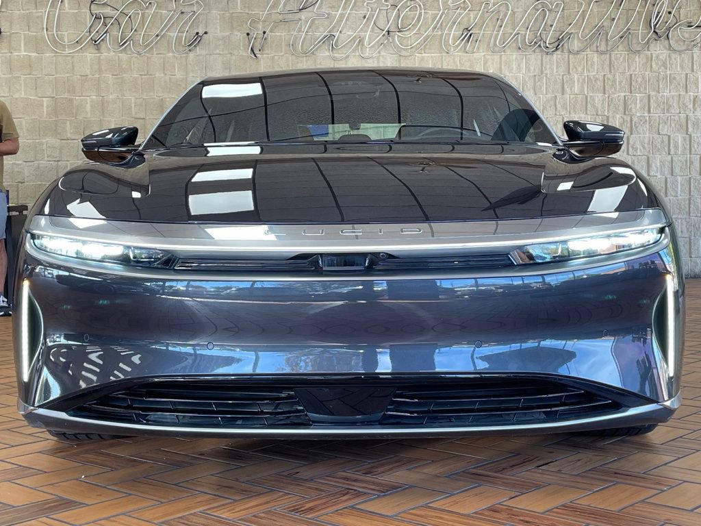 Used 2023 Lucid Air Touring AWD/4WD image 3