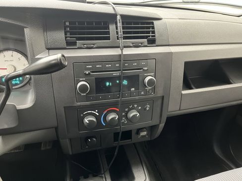 Used 2011 Dodge Dakota ST image 12