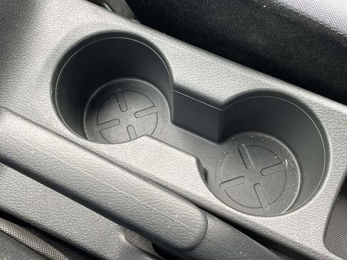 Used 2025 Nissan Versa S w/ S Plus Package image 29