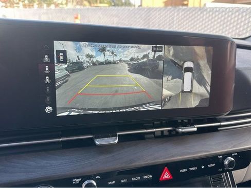 Certified 2024 Kia Carnival SX image 6