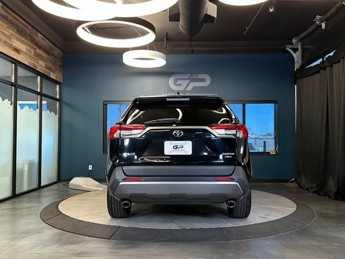 Used 2019 Toyota RAV4 Limited w/ Advanced Technology Package AWD/4WD image 4