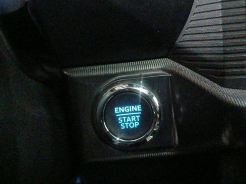 Certified 2024 Ford F150 Platinum w/ FX4 Off-Road Package image 15