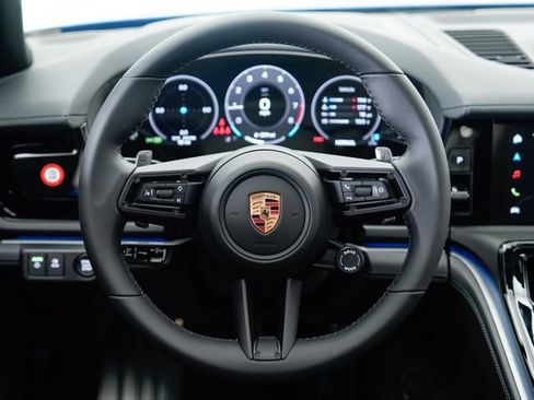 Certified 2025 Porsche Panamera 4 AWD/4WD image 12