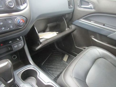 Used 2018 Chevrolet Colorado Z71 AWD/4WD image 15