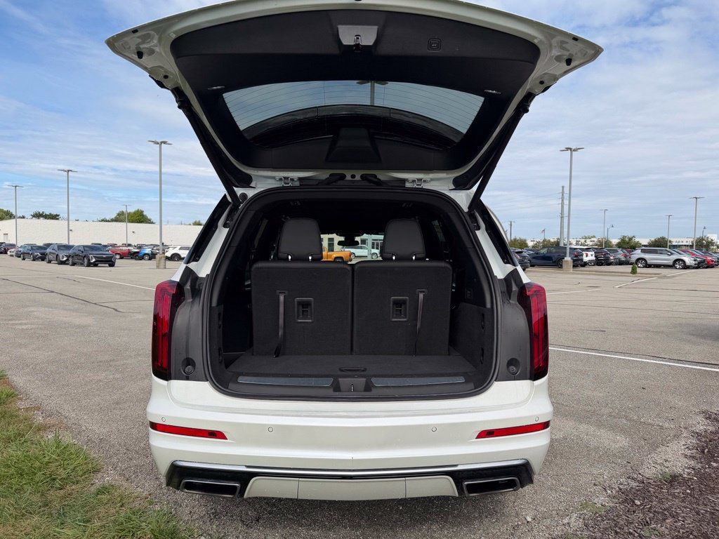 Certified 2023 Cadillac XT6 Luxury AWD/4WD image 13